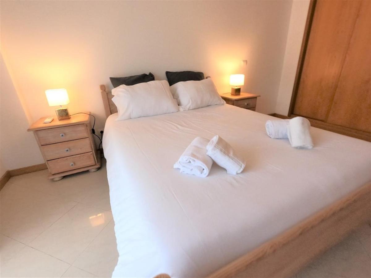 Algarve Modern T1 Apartment With Balcony In Αλμπουφέιρα Εξωτερικό φωτογραφία