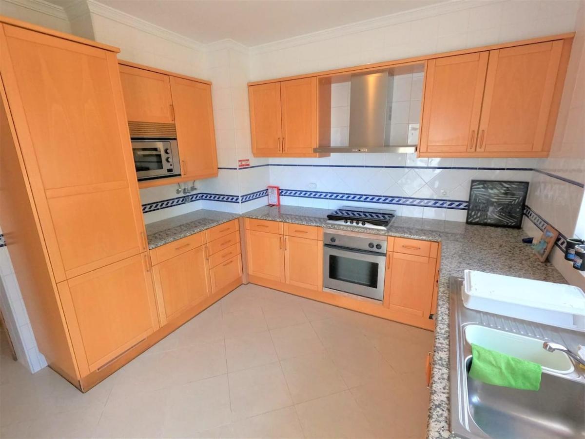 Algarve Modern T1 Apartment With Balcony In Αλμπουφέιρα Εξωτερικό φωτογραφία